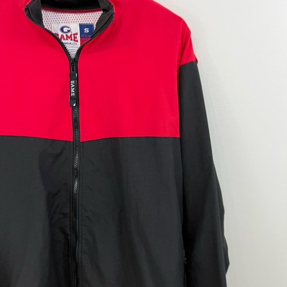 New Game Sportswear Mystic Windbreaker Jacket in Red Black - Picture 2 of 6